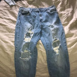 ripped boyfriend jeans